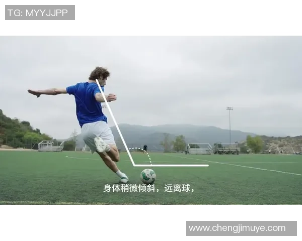 足球明星教你防守技巧视频解析提升你的防守能力与实战水平 足球明星教你防守技巧视频解析提升你的防守能力与实战水平