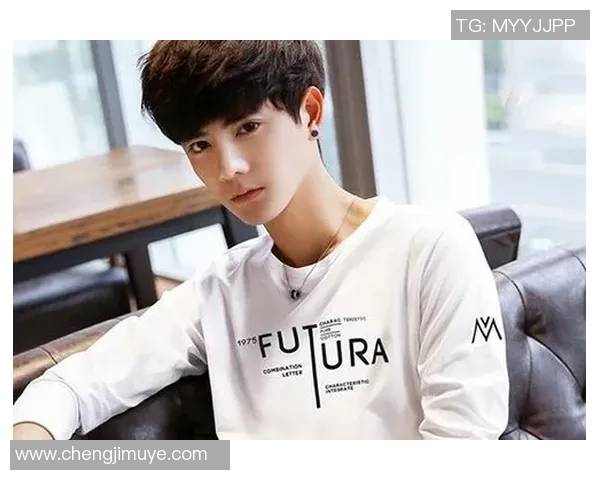 足球明星穿搭风采展现正装魅力引领时尚潮流新风尚 足球明星穿搭风采展现正装魅力引领时尚潮流新风尚